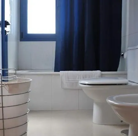 In Playa Blanca Sleeps 4 Includes Air Con And Wifi 6 3